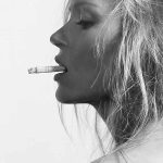 Kate Moss Smoking – Motifs and Prints