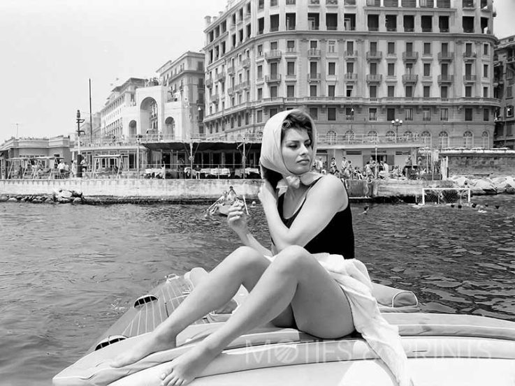 Sophia loren sunbathing